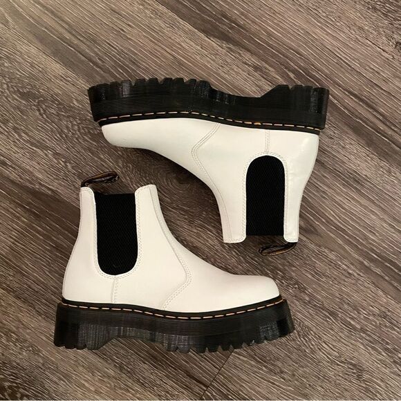 Dr. Martens 2976 Quad Leather Platform - Picture 1 of 13